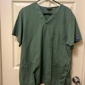 Cherokee Size M Scrub Top - Olive Green